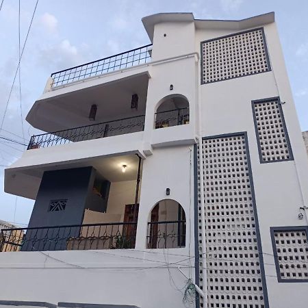 Cathe'S Town House Hotel Pondicherry Exterior photo